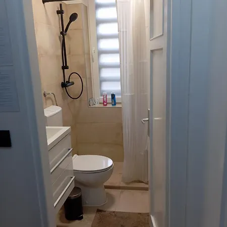 Leky Διαμέρισμα *